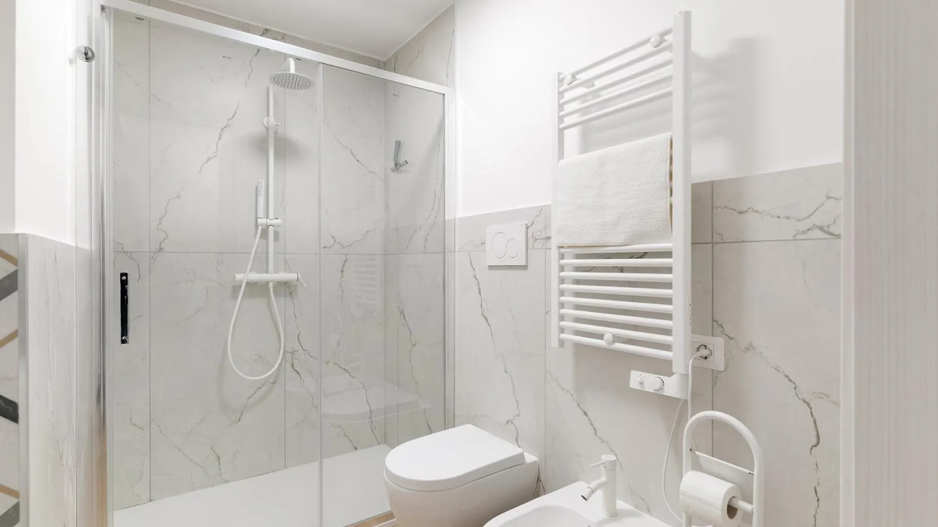 California - Solari - Loft Con Soppalco Daire Milano İtalya