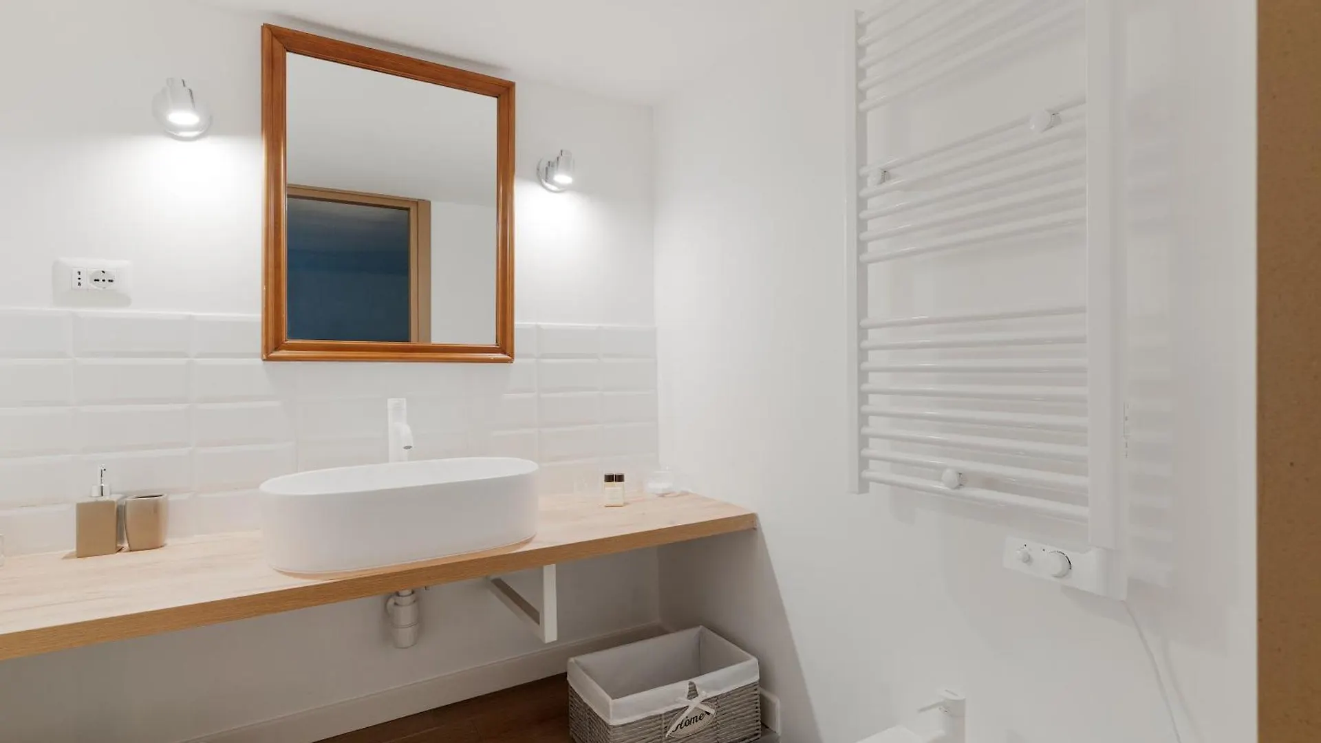 California - Solari - Loft Con Soppalco Daire Milano 0*,  İtalya